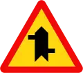 207e: Road junction with priority