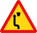 246b: Traffic obstruction ahead - pass on the left