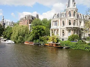 Villas from the end of the 19th century between Weteringschans and Singelgracht, opposite the Rijksmuseum