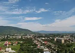 Central Vynohradiv looking towards Black Mountain