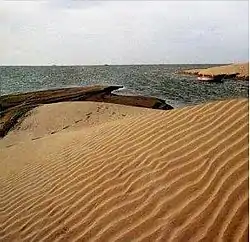 La Niña lake, Sechura Province