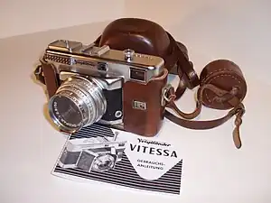 Vitessa T with Color-Skopar lens and leather case