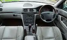 Pre-facelift interior (UK)
