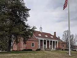 Dickson County War Memorial Building