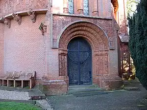 Watts mortuary chapel