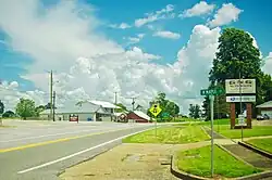 Businesses along US-60 in Waverly