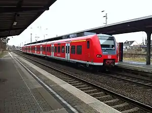 Class 425 set in Wolmirstedt station