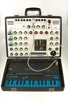 EMS Synthi AKS: Portable analogue synthesizer with keyboard