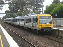 X'Trapolis train at Mount Waverly station