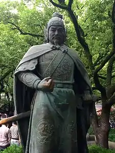 Statue of Yue Fei outside the Temple