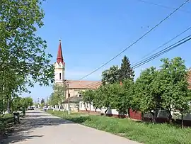 Road of Zădăreni with the Greek Catholic church, erected in 1777
