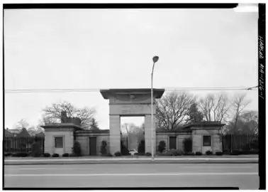 Entry gate of the Mount Auburn Cemetery, located on the line between Cambridge and Watertown, Massachusetts, by Jacob Bigelow
