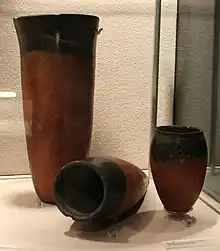 Vasijas egipcias del periodo Naqada-I (4000 a. C.). Museo de Leipzig.