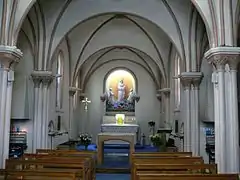 Interior del santuario