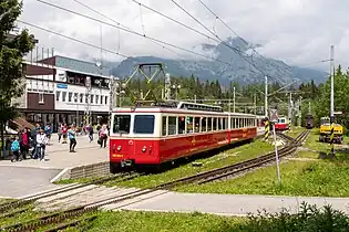 ZSSK Clase 405.95 en el tren cremallera de Štrba a Štrbské Pleso, Štrbské Pleso