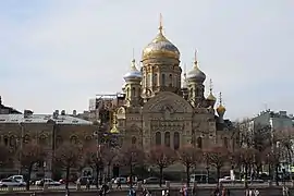 Iglesia de la Asunción, San Petersburgo (arq. Vasili Kosiakov, 1894-1900).