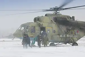 Mi-8AMTSh del 32.º OTSAP en Uprun en la recuperación de un Soyuz TMA en 2017