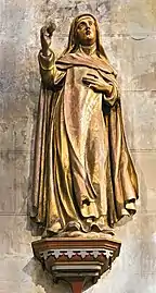 Estatua de Santa Catalina de Siena