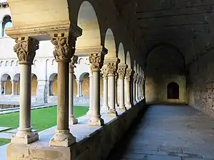 Claustro del monasterio de Sant Cugat del Vallès