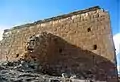 Vista de las ruinas de la ermita de Santa Bárbara en Ademuz (Valencia), con detalle del machón en el muro meridional. Siglo XVII.