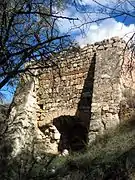 Vista de las ruinas del barrio minero de «La Azufrera» de Libros (Teruel), con detalle de antiguas tejerías, año 2016.