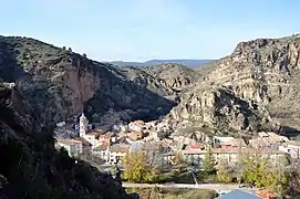 Vista parcial (oriental) de Libros (Teruel), desde el cerro de la Virgen.