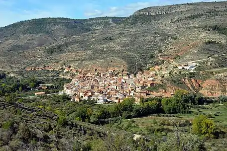 Vista general (nororiental) de Casas Bajas (Valencia), desde el cerro frontero (2015).