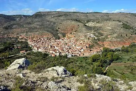 Vista general (nororiental) de Casas Bajas (Valencia), desde el cerro frontero (2015).