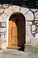 Detalle del arco de entrada a la ermita de Val de la Sabina, Ademuz (Valencia).