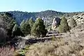 Detalle del camino por encima de los Estrechos del Cañamar, Ruta de los Estrechos del Ebrón, en Tormón (Teruel).