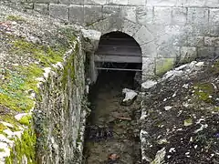 Salida del agua por debajo del molino