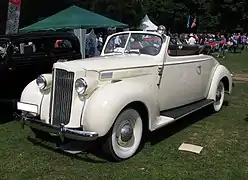 Packard Six Cupé Cabriolet (1938)