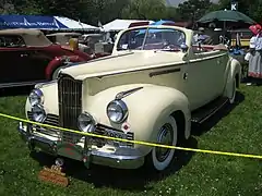Packard Six 110 (1942)