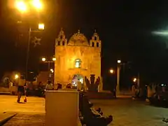 La iglesia de noche