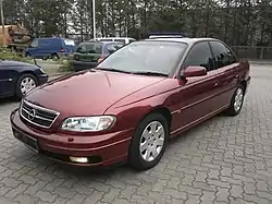 Opel Omega B 2000 / C con carrocería sedán