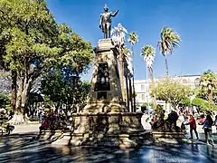 Monumento a Sucre en la Plaza 25 de Mayo. Sucre, Bolivia.