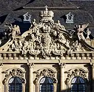 Escudo de armas del príncipe obispo Friedrich Karl  en la residencia de Würzburgo