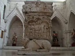 Sarcófago procedente del monasterio de Palazuelos que se custodia en el museo diocesano de Valladolid.