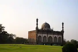 Vista de la mezquita del complejo