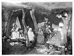 Familia yaqui en su huída a Arizona ca. 1910