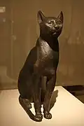 Gato de bronce, escultura egipcia.