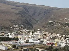 Vista de Agüimes con el barranco de Guayadeque al fondo