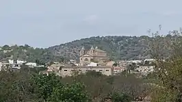 Vista de Alquería Blanca desde la carretera de Porto Petro