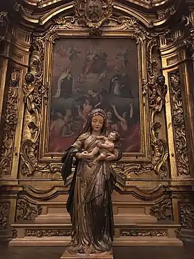 Altar de las Ánimas, en la cabecera de la nave del Evangelio.