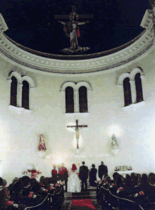 Altar mayor de la Parroquia San Miguel Arcángel de Rosario antes de las reformas del año 2001