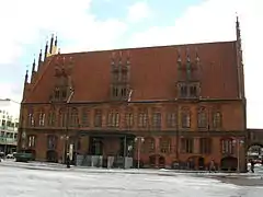 Fachada lateral del Altes Rathaus