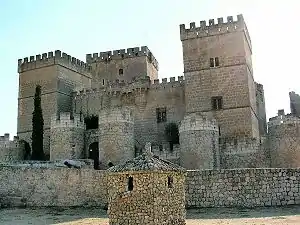 Vista del castillo de Ampudia