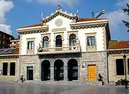 Vista del Ayuntamiento de Amurrio