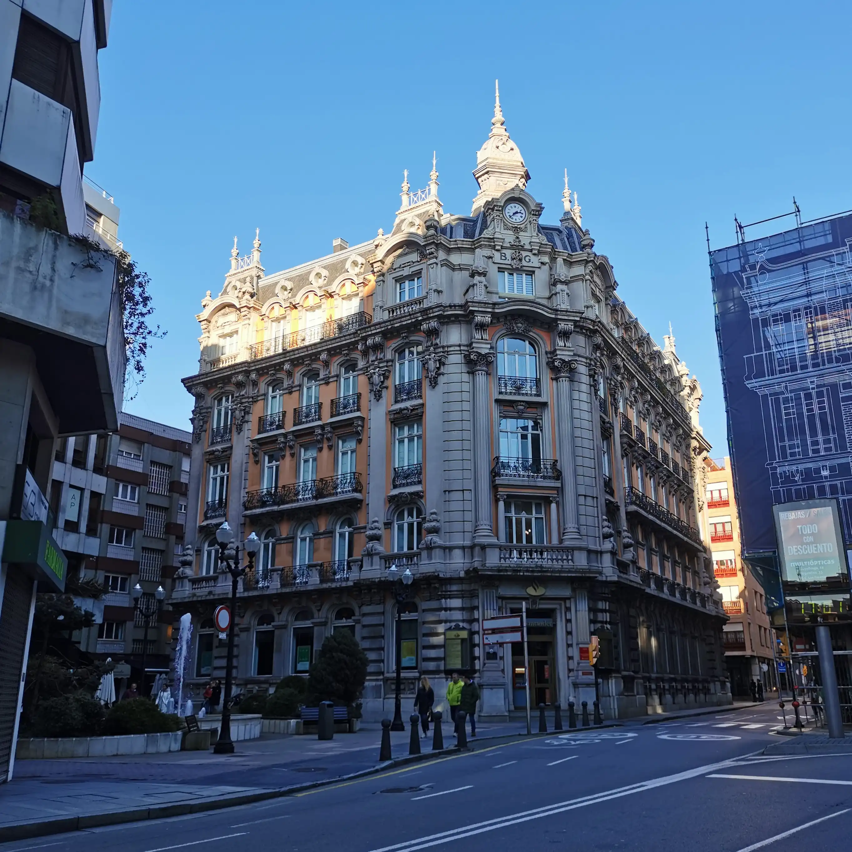 Gijon - Antiguo Banco de Gijón 01.JPG