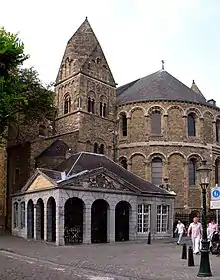 Fachada oriental de la basílica Notre-Dame, Maastricht